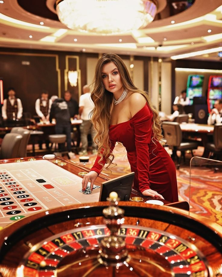 Penggemar sepak bola Indonesia menikmati sports betting dengan platform aman naga5000